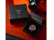 日本の魂、腕時計に宿る。Maker&#8217;s Watch Knotから漆塗りの新モデル &#8220;金銀重ね&#8221;が登場
