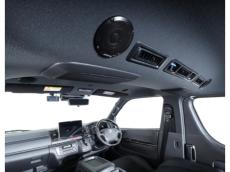 8スピーカーのハイエース専用OPTIMサウンドシステム「OPTIM8-HI」で車内全体の音響を最適化