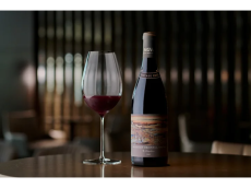 「マンダリン オリエンタル 東京」がプライベート赤ワイン「Hayabusa」を本数限定で提供開始
