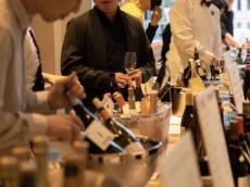 希少ワインを楽しめる大人の社交場イベント「東カレPREMIUM WINE FES」が丸の内で開催