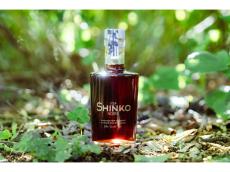 ワイン樽で発酵・熟成！フランスの老舗ワイナリーと醸造したプレミアムな醤油「SHINKO」