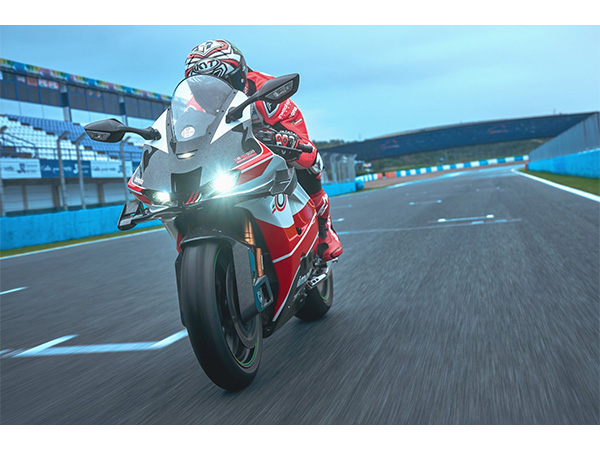 IGNITE ラジアル 希少 イタリアの⾼級モーターサイクルブランド “bimota” の新モデルが