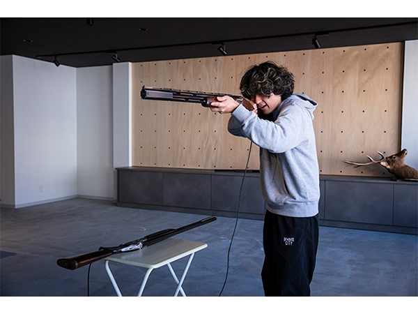 滋賀・大津｜誰もが“本物の散弾銃”を扱える射撃施設「クレー