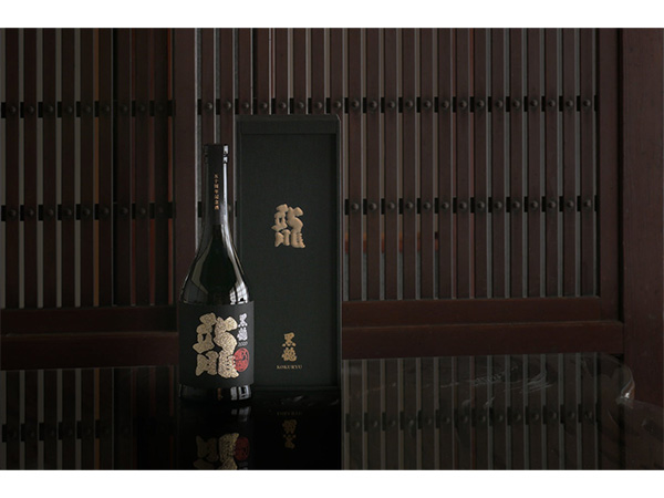 黒龍酒造　龍　50周年記念　2025年9月下旬販売　新品未開封　限定酒 黒龍 龍 五十周年記念酒（限定品） 720ml - 森酒舗 - 黒龍