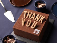 スイーツで感謝や祝福を伝える。期間限定「メッセージケーキ」が登場