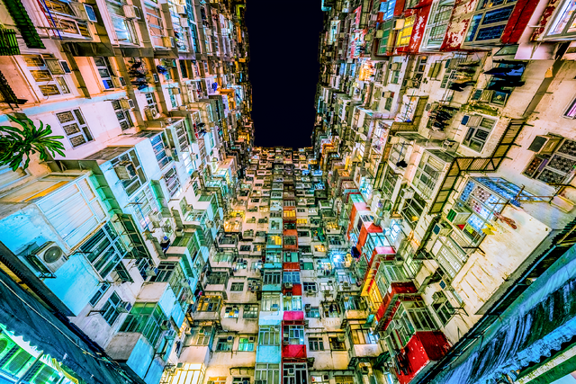 混沌とした街並みこそが最大の魅力！？ ゲームの舞台にもなる「香港」を探索したら、ロケーションが非現実過ぎた