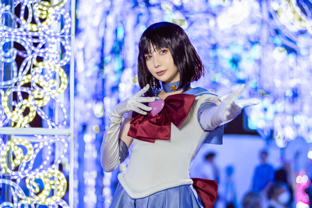 【コスプレ】真夏のイルミネーションで映えるセーラーサターン！美少女×セーラー服の王道は不滅