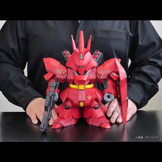 全高約24cm、深紅のボディが存在感抜群！「機動戦士ガンダム 逆襲のシャア」より、シャアの愛機「サザビー」がジャンボソフビフィギュアSDに