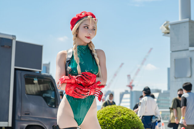 【コスプレ】本物すぎるキャミィに『ゼンゼロ』“鮫メイド”エレン、夏服「かのかり」水原千鶴まで！暑さを吹き飛ばす美女レイヤーが「コミケ104」に集結【写真52枚】