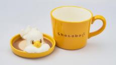 コップから顔を出すチョコボが可愛い！『ファイナルファンタジー』癒やされるマグカップが予約受付中