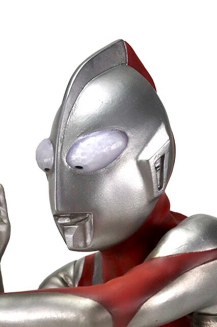 スペシウム光線！初代「ウルトラマン」より美しき「Bタイプ」スーツの1/6スケールフィギュアが復刻―目やタイマーの発光ギミックも搭載