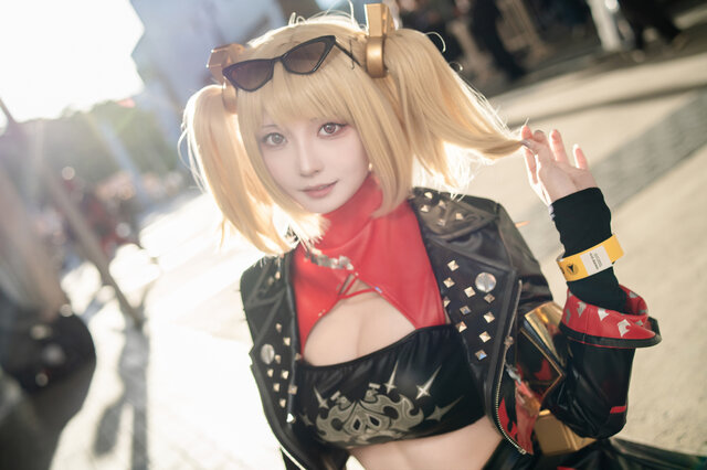 【コスプレ】『ゼンゼロ』バーニスのはっちゃけぶりをご覧あれ！美女レイヤーのスタイルの良さが際立ってる【写真8枚】