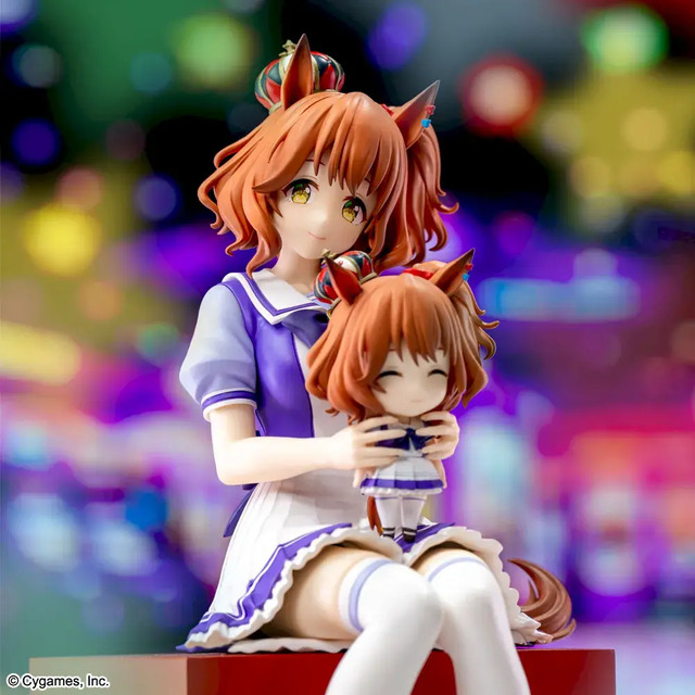 ド*イ様 リペイント　アストンマーチャン　リペイントフィギュア　フィギュア　ウマ マーちゃん人形を抱えて座る姿が可愛い！『ウマ娘』より「アストン