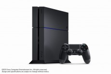 ついに通常ラインアップも1Tバイトへ！「PlayStation4 ジェット・ブラック 1TB」が登場