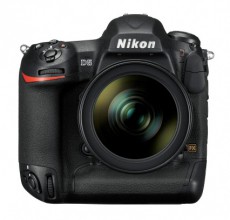 ニコン、デジタル一眼レフカメラの新たなフラッグシップモデル「ニコン D5」を発売