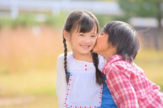 女性の約半数が付き合う前にキスした経験アリ！？～コミックシーモア調査レポート～