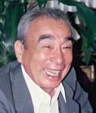 卒業生・植木等さんの生誕90周年記念 展覧会を東洋大学で開催