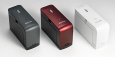 リコーから、いつでもどこでも印字できるハンディサイズのプリンター「RICOH Handy Printer」