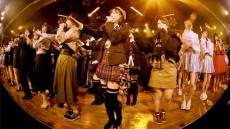 AKB48グループ初の試み！劇場公演のVRライブ配信を「LiVR」で2月3日に提供開始～劇場の最前列席より前からAKB48グループの劇場公演を視聴可能～