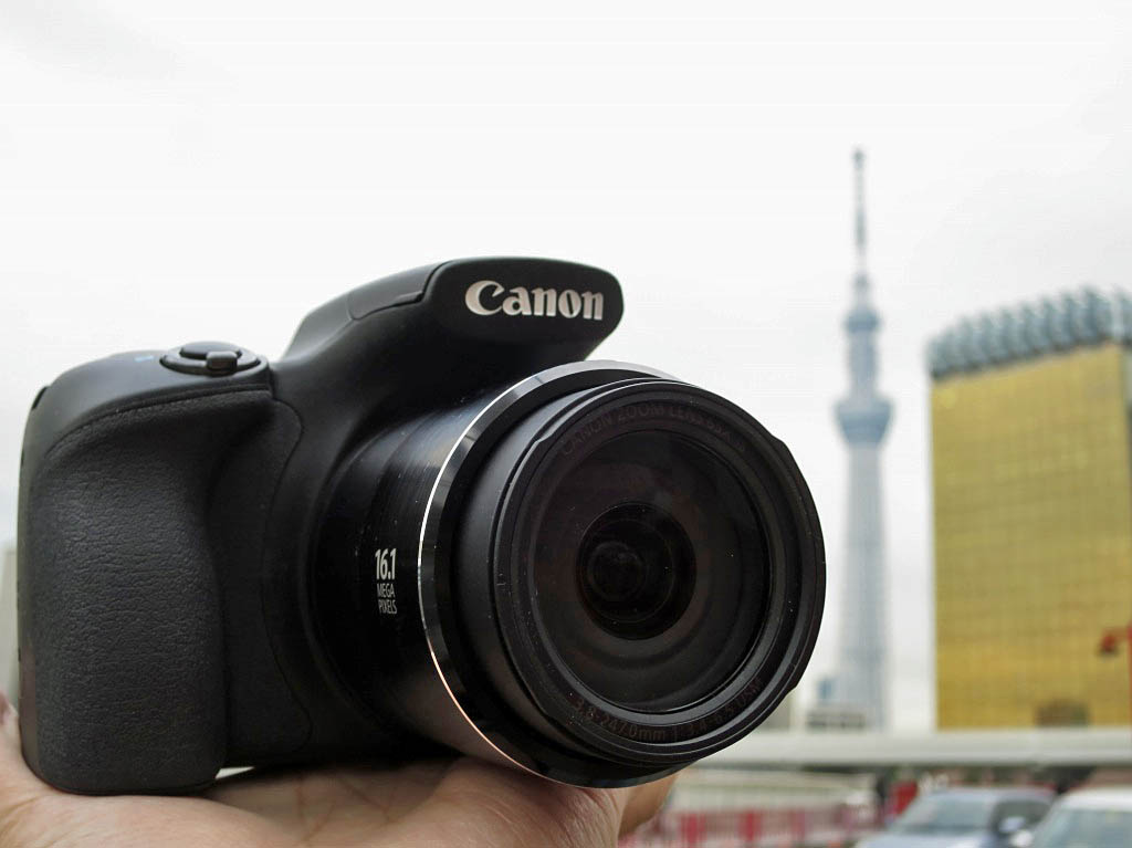 ようこそ、光学65倍ズームの世界へ！ キヤノン「PowerShot SX60 HS