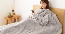 ニトリの「スマホ毛布」がさらに進化　“毛布をかぶったままスマホを触りたい”に応える新モデル