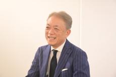 業界首位に躍り出たAOKIHD、年間10万件の「顧客の声」を発注会議に直結　競合視察で掴んだ「VOC経営」の凄み