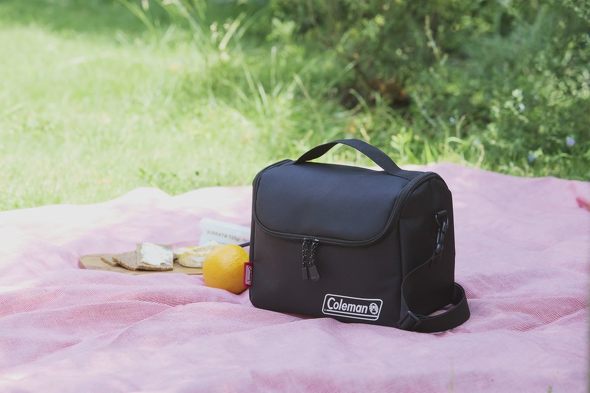 コンビニで買える「付録バッグ」おすすめ3選　コールマンの多機能レジャーバッグが使える！