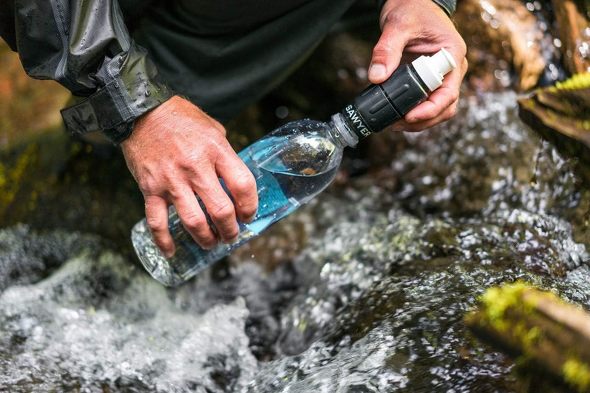 アウトドアや災害時に使える「携帯浄水器」おすすめ3選＆ランキング　川の水や雨水をろ過して、飲料水を確保する！　4000円前後でコスパも◎【2024年9月版】