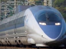 さよなら「コンセントなし新幹線」500系　JR西日本、スマホ充電できるN700S系を追加投入
