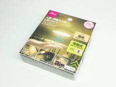 帰宅時に暗い玄関にあると便利？　ダイソーで330円の「人感・明暗センサーLEDライト」を試す