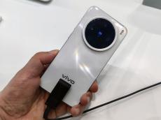 各社が撤退する“高性能な小型スマホ”──カメラフォン「vivo X200 Pro mini」は中国で新市場を作れるか？