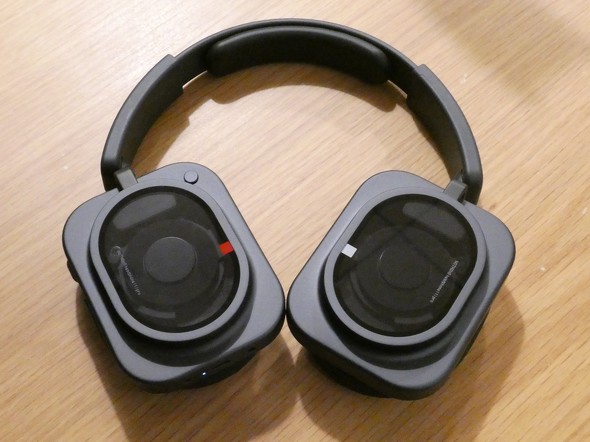 Nothingが新フラグシップ「Headphone (1) Pro」を発売、トリプル