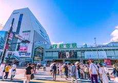 「脳がおかしくなった」　新宿駅を出る→“まさかの光景”に思わず三度見　「意味わからん」「田舎者にはマジでダンジョン」