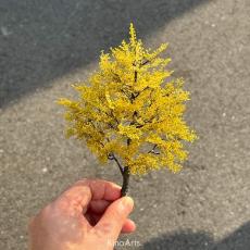 約10センチのイチョウの木、葉っぱ1万3000枚をひたすら作り続けたら→6時間後……　驚がくのクオリティーに「これは…凄い」「ものすごい集中力」