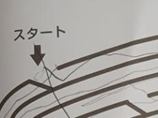 たとえ疲れていても……　思わず元気が出る“娘の迷路”が270万表示　笑っちゃう“解法”に「力こそパワー！」「こういう人生送りたい」