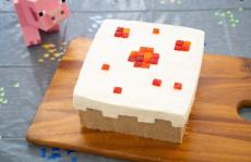 子どものために作った“マイクラのケーキ”がかわいい！　クオリティの高さに「しゅごしゅぎるぅ～～」「めっちゃいい！」