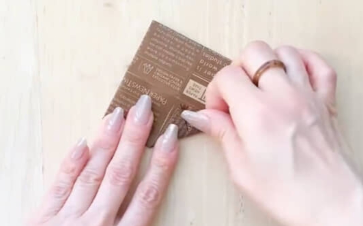 写真で覚える折り紙パックンチョの作り方！失敗しない角合わせのコツと手順を徹底解説