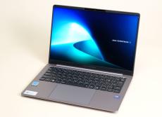 仕事に役立つ独自AIアプリを用意！　ASUS 「ExpertBook P5」はビジネスノートPCの新形態となるか？　実際に試して分かったこと