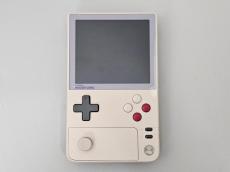 持っているだけで楽しい！　“ゲームボーイオマージュ”のAndroidデバイス「AYANEO Pocket DMG」の実力を試す