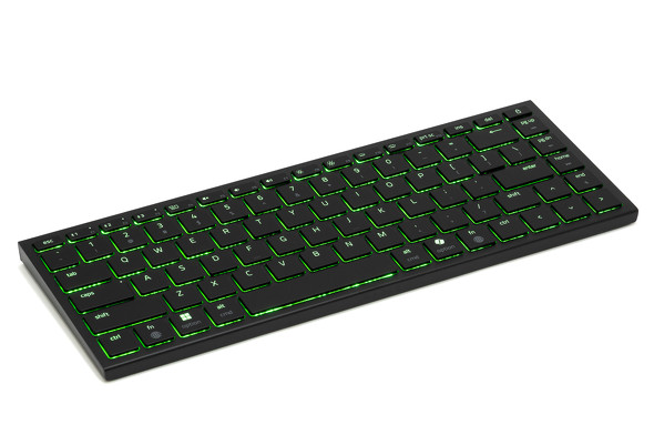 薄型ゲーミングキーボード「Razer Joro」を試す 携帯性と快適な打ち