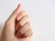 二枚爪を予防する方法 | 強いネイルを育てるためにはこれが大事!