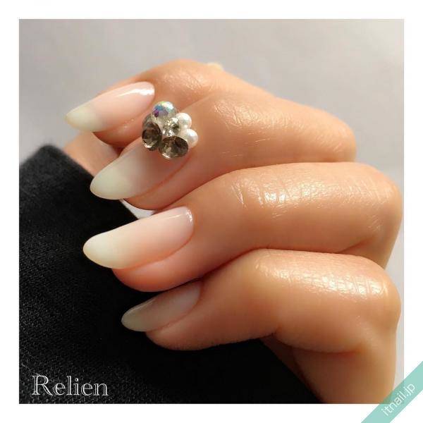 Vカットストーンの埋め込み方 自分で作る宝石級の輝きネイル 記事詳細 Infoseekニュース