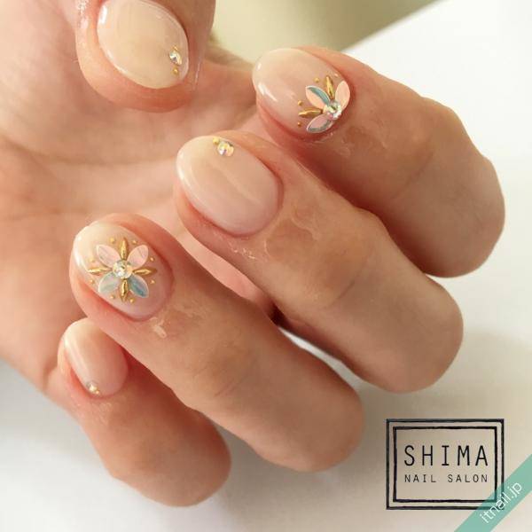 ネイルパーツ 葉っぱ リーフ 5mm 混色 ミックス 100個 ラメ 花