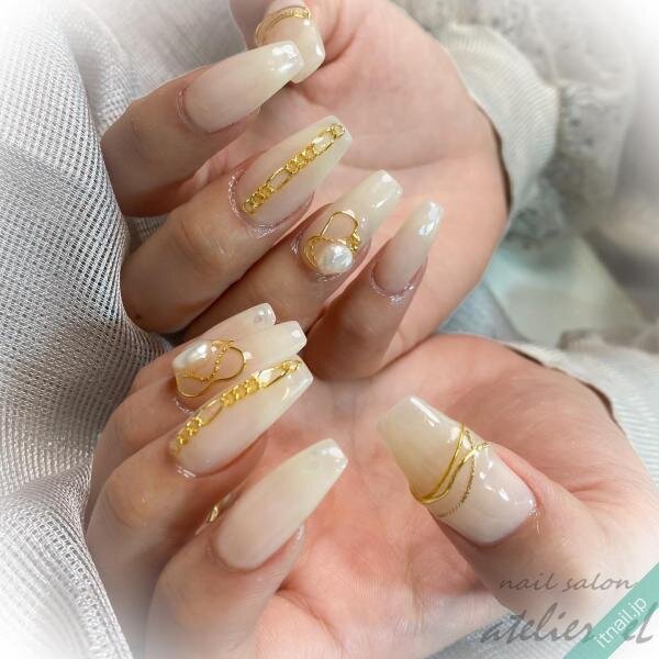 海外セレブ風！？スクエアオフで楽しむ大人ネイルデザイン