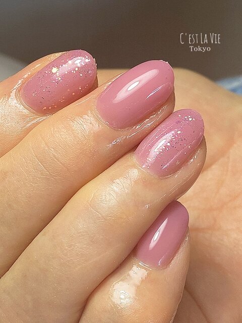 35歳からのネイル】大人だからこそ似合うネイルカラー・ネイルデザイン