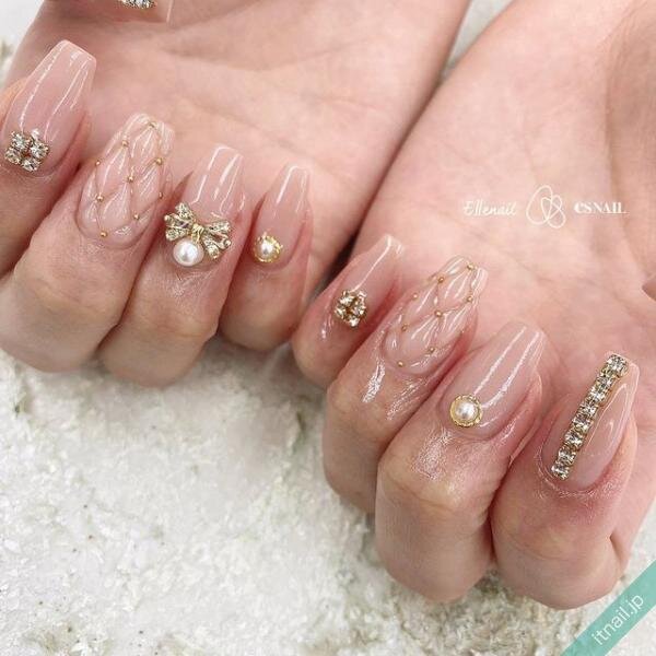 冬のリボンネイルは華やかに♡指先が主役のデザイン10選｜Infoseekニュース