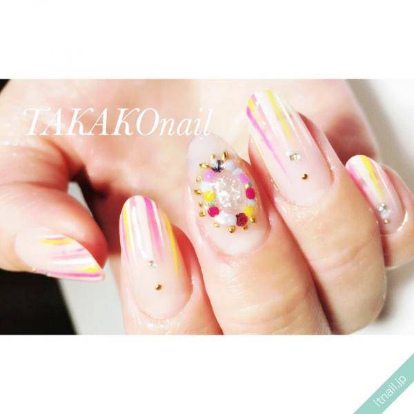 カラフル ストライプネイルのすすめ 個性的な指先をシンプルアートで実現 記事詳細 Infoseekニュース