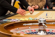世界最悪規制のカジノ依存症対策