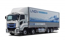 LNGトラックは水素トラックを駆逐する