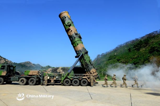 朝日、中国ミサイルの脅威報道